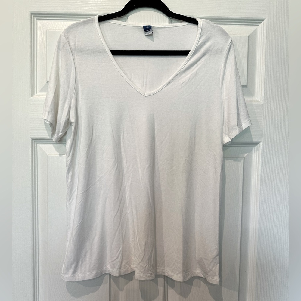 Old Navy T Shirt